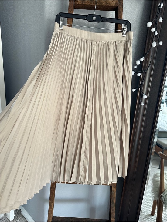 J. Crew Dresses & Skirts - J. Crew Pleated Midi Skirt in Light Beige size medium